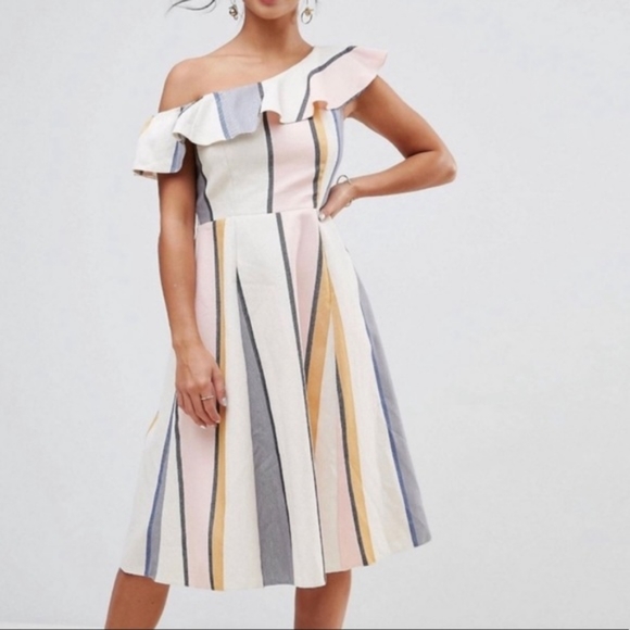 ASOS One Shoulder Ruffle Dress 💐 - Picture 3 of 9